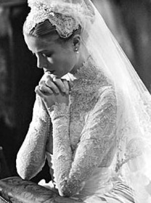 luscious pearl photos - Grace Kelly - wedding dress3.jpg